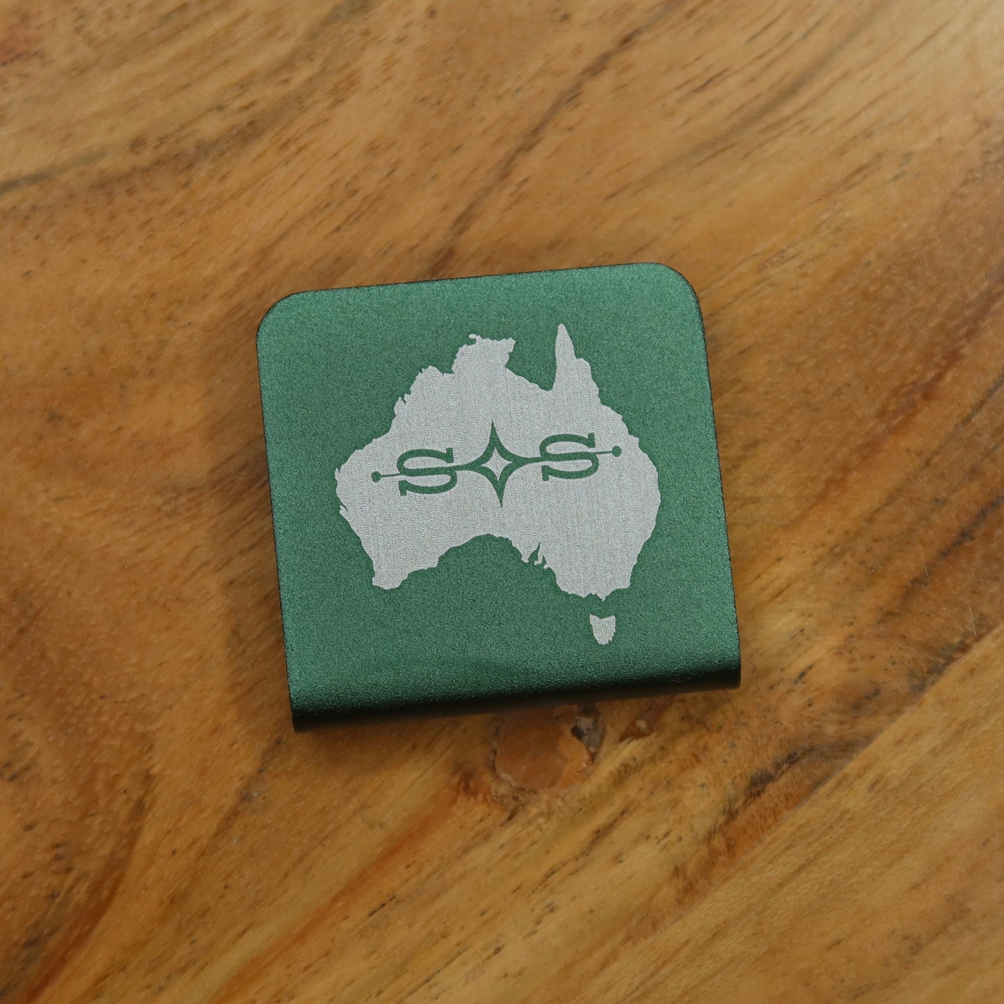 Straya Hat Clip